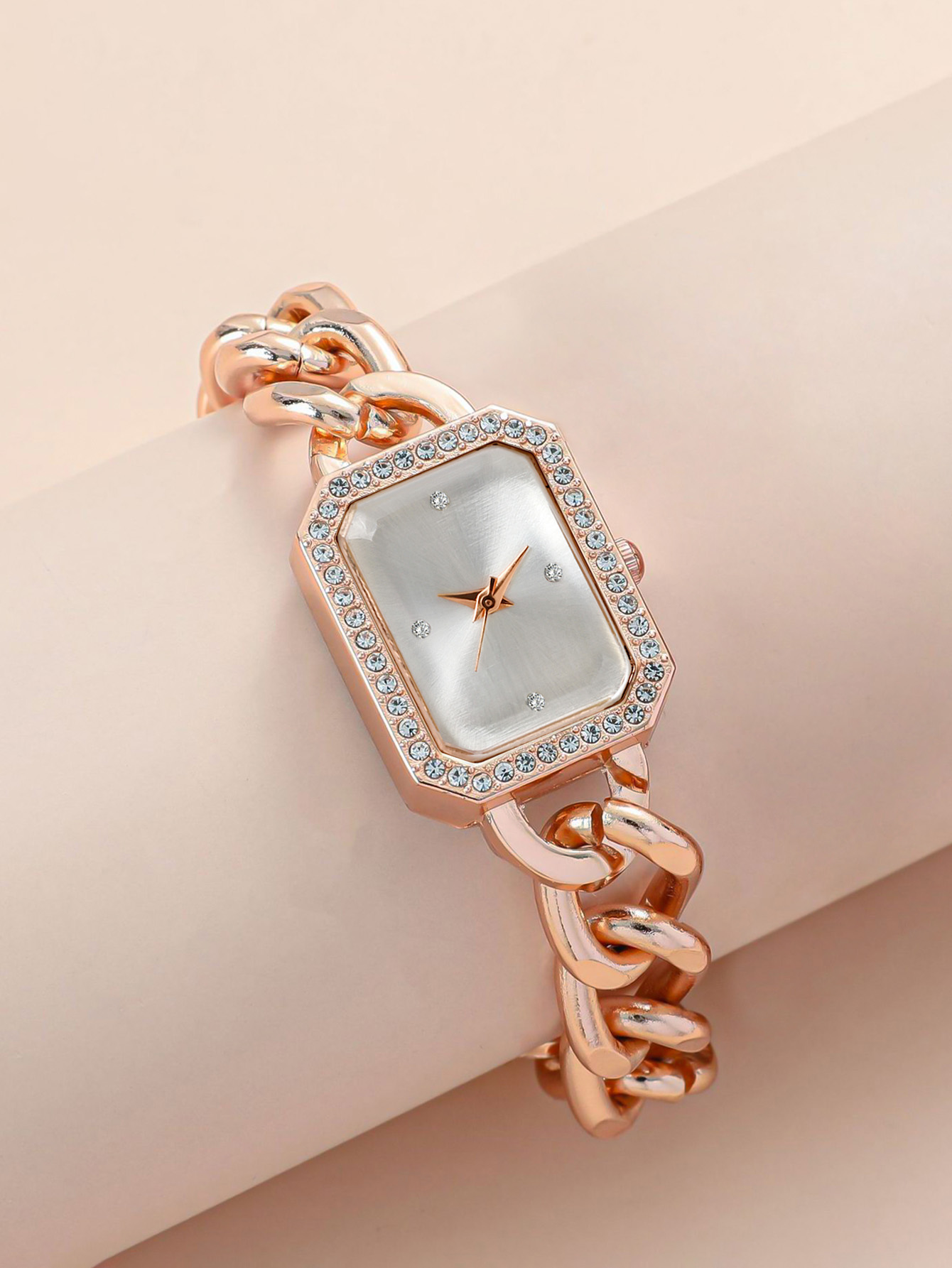Mystery box contains 1randomco - Luxury Watch Hand review and price