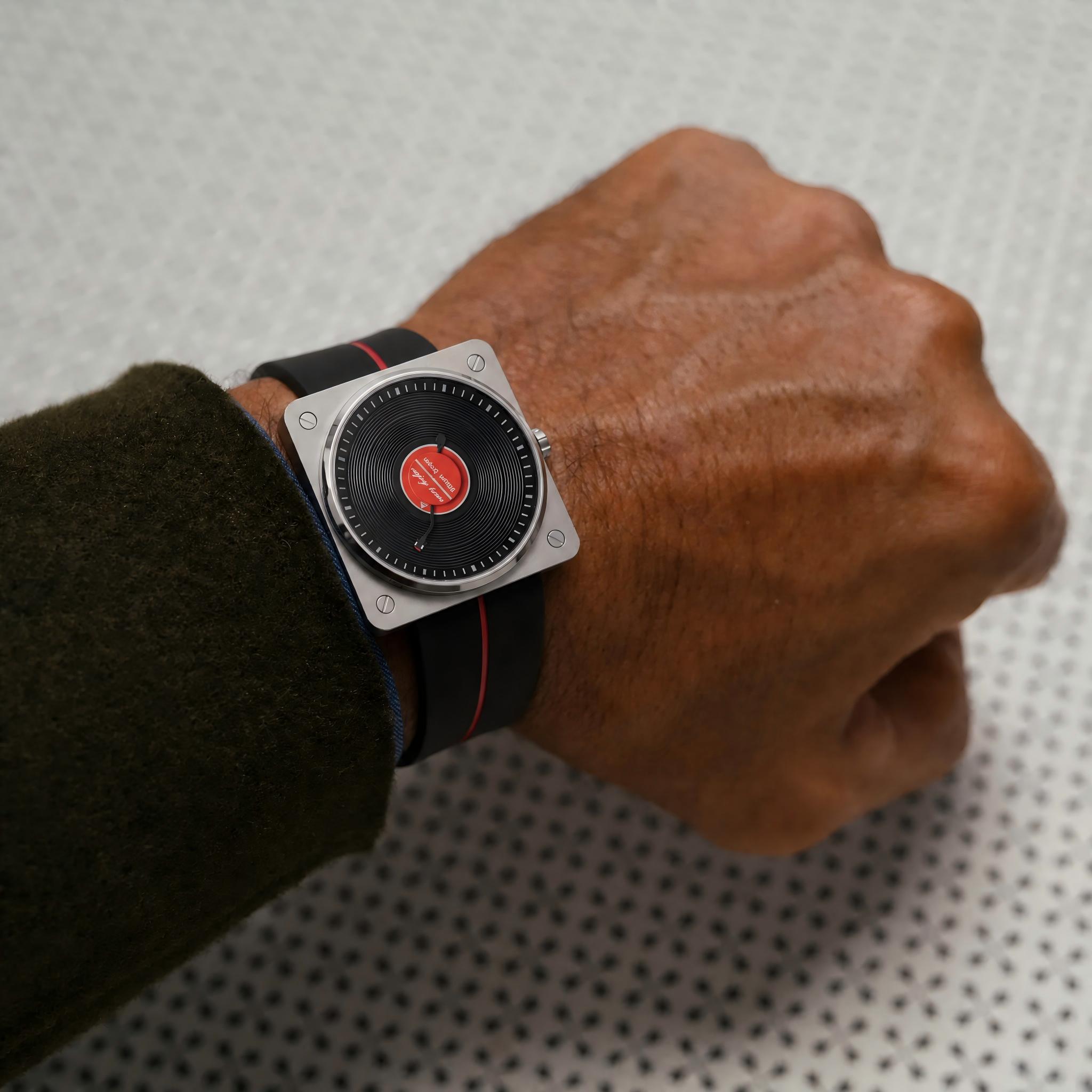 SKU Vinyl Record Quartz Men's  - Luxury Watch Holder For Men review and price